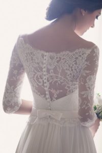 wedding dress back lace detail